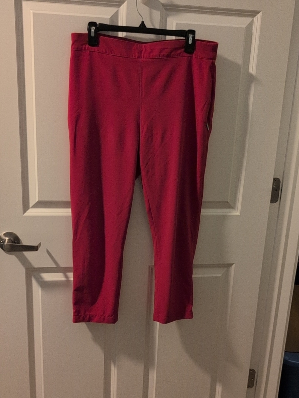 Chico's Fuchsia Active Crop Joggers